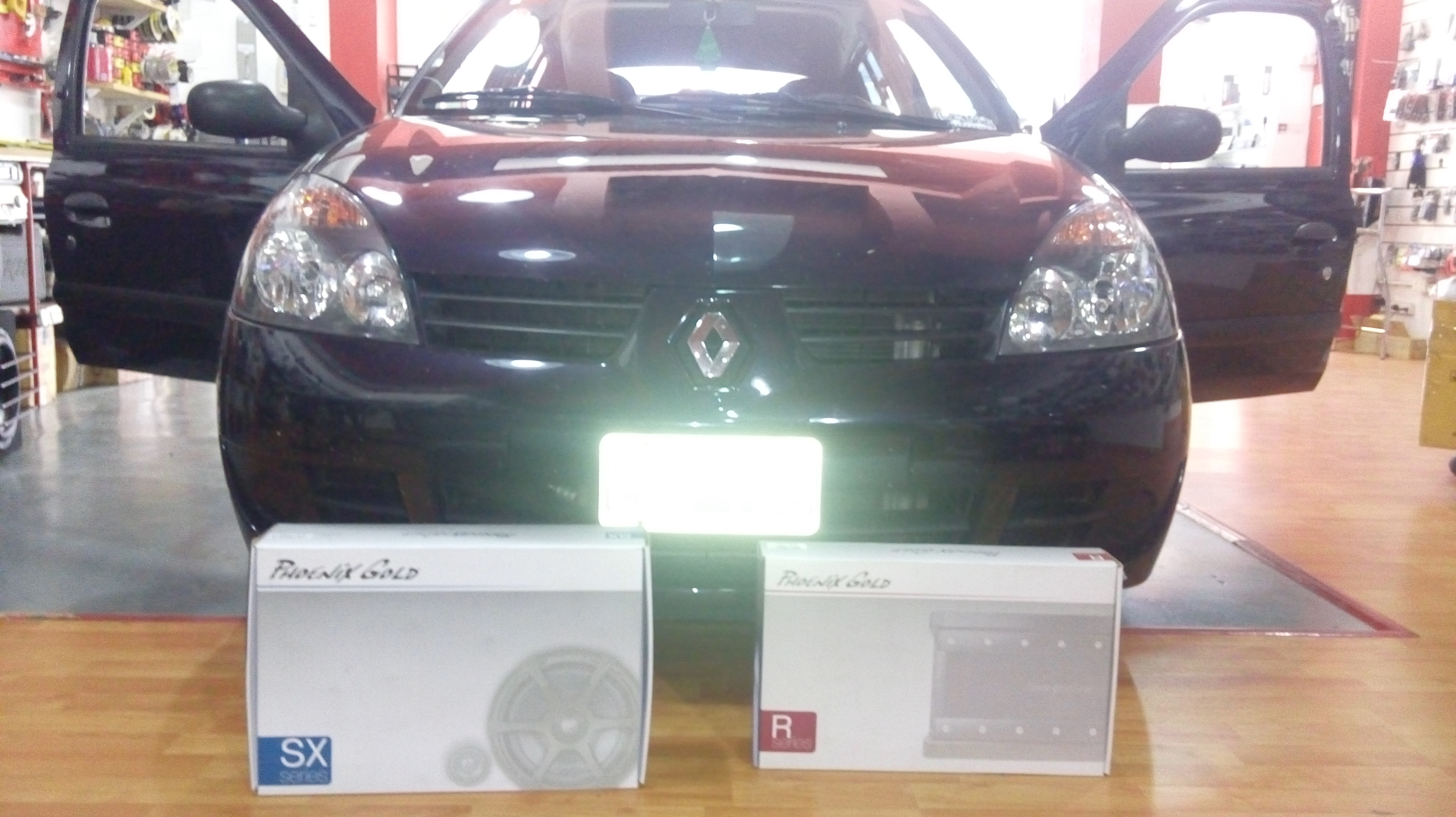 Renault Clio Upgrade Phoenix Gold