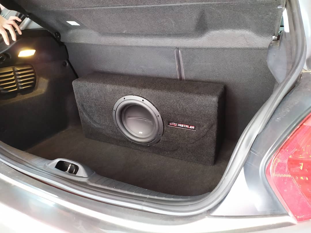 subwoofer personalizado peugeot 308